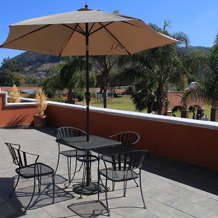 Hotel Meson Del Puente Acambaro Exterior foto