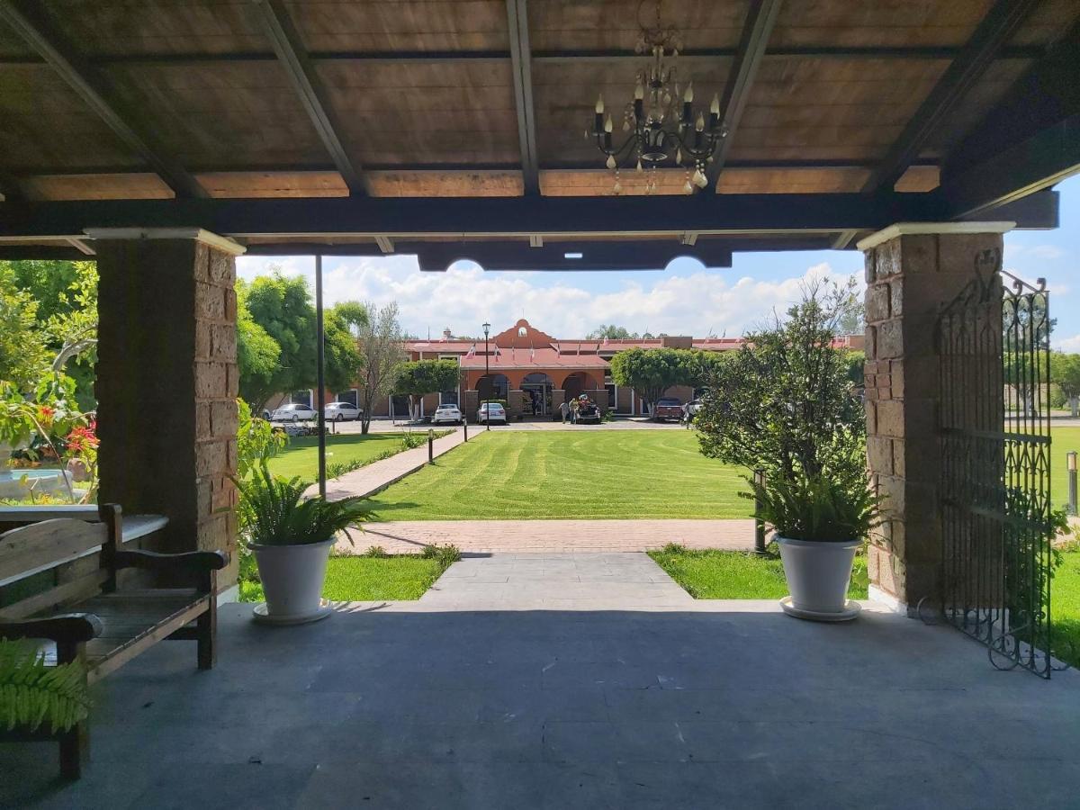 Hotel Meson Del Puente Acambaro Exterior foto