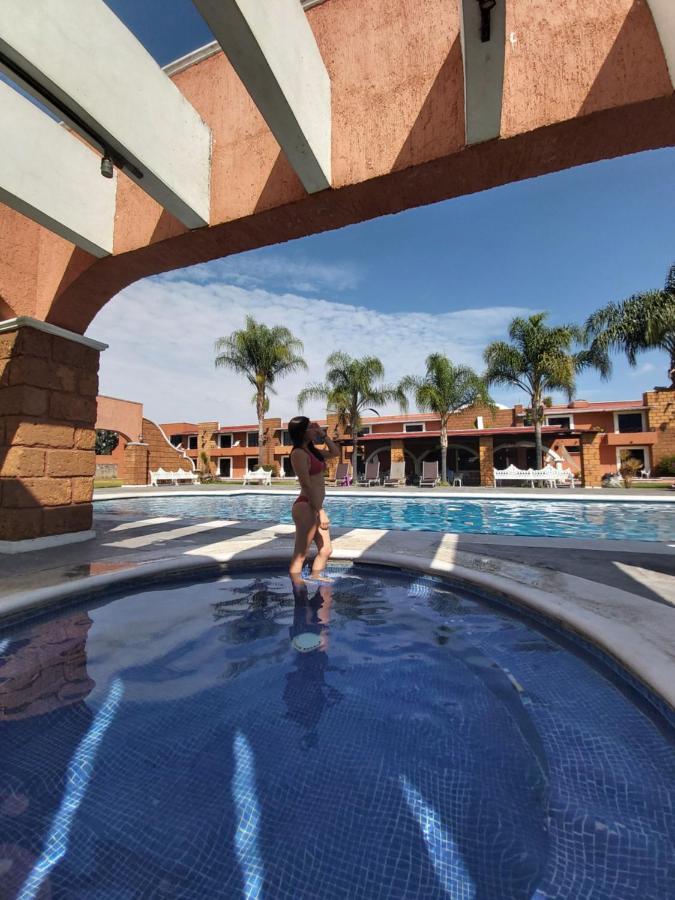 Hotel Meson Del Puente Acambaro Exterior foto